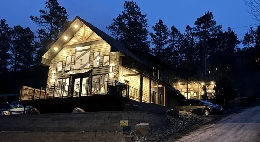 The Gold Hill Chalet - Image 1