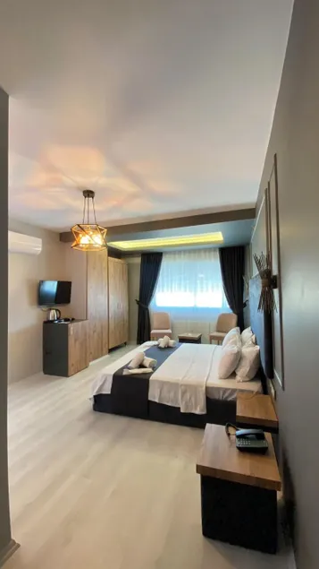 We Nirvana Otel - Image 1