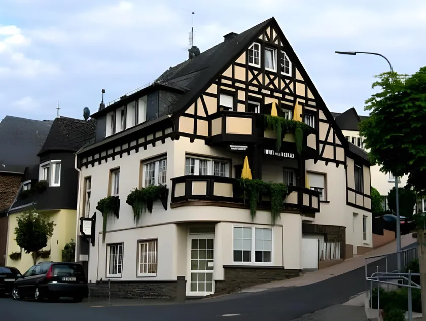 Haus von Hoegen - Image 1