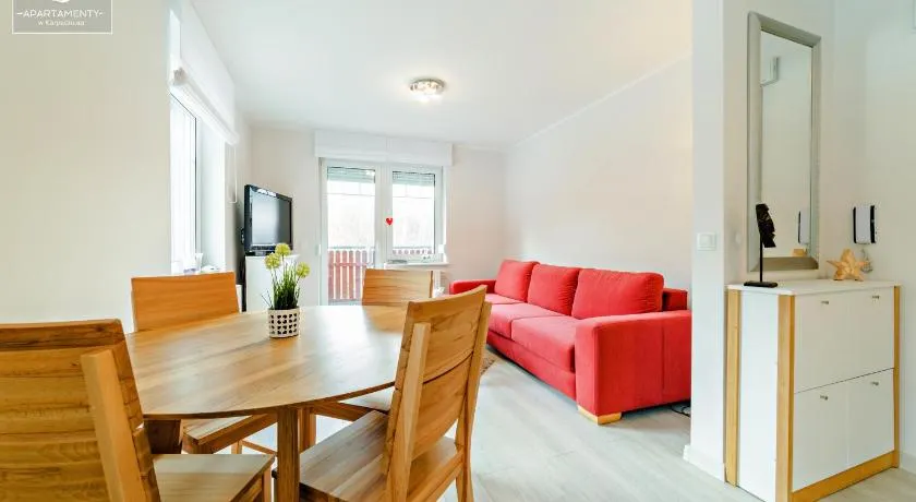 Wonder Home - Apartament z garażem, ogródkiem, miejscem na grilla i widokiem na Karkonosze - Image 1