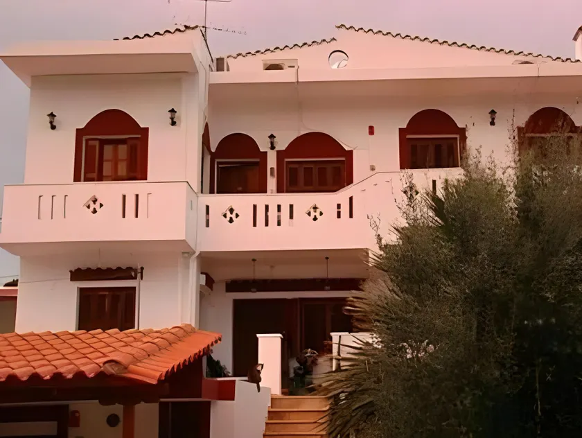 Villa Maria - Image 1