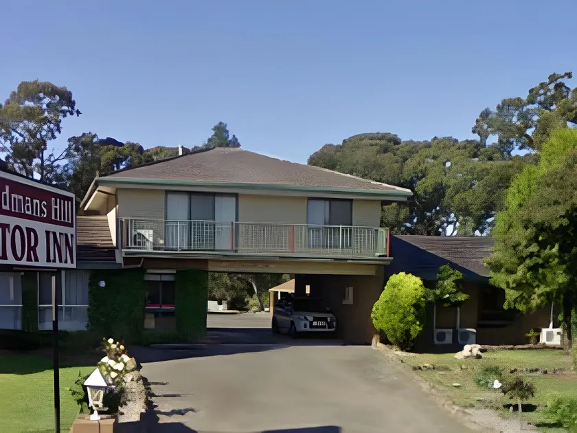 Woodmans Hill Motel - Image 1
