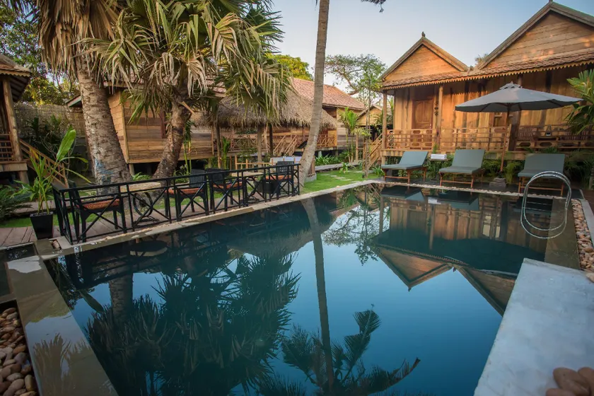 WF-Private Pool Villa-10min to Night Market - Image 1