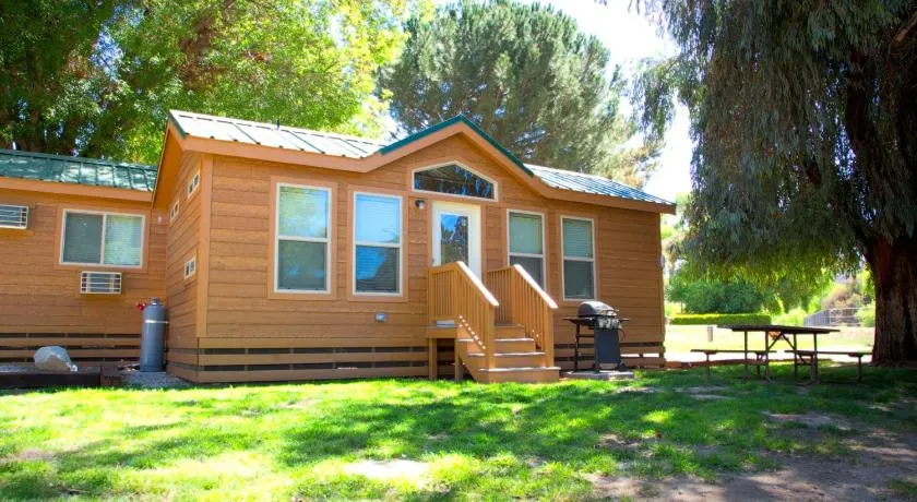 Soledad Canyon Cottage 2 - Image 1