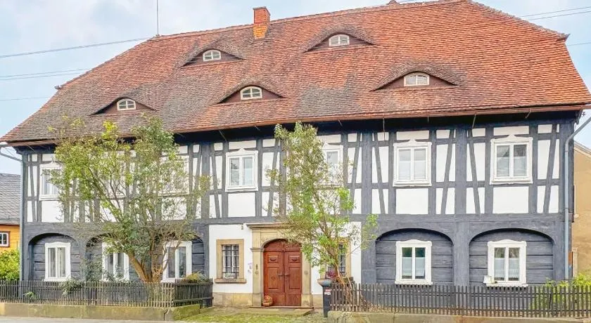 Villa Mandaugold Pension und Ferienwohnungen - Image 1