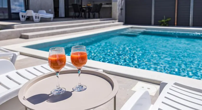Modern Family Villas with Private Pool - Mia & Teo - Image 1