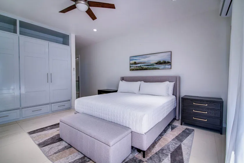 Luxury Oceanfront Villa Fully Staffed - Image 1