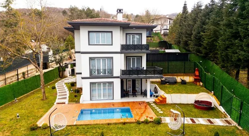 Terrazzo Sapanca - Isıtmalı Havuzlu Villa Sole - Image 1