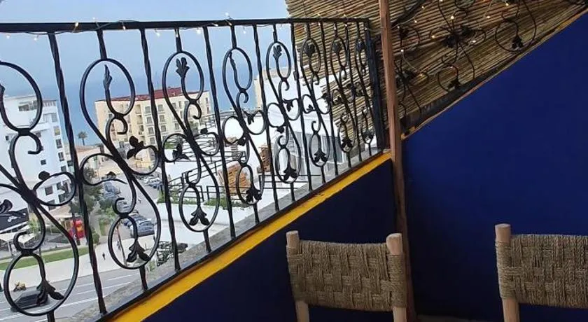Cozy Flat With Sea View - Image 1