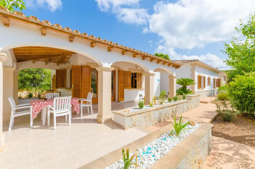 Chalet convivial et familial avec terrasse, jardin et barbecue - Image 1