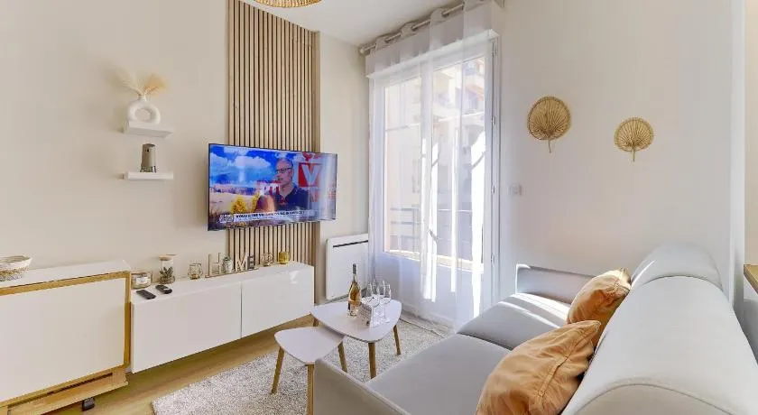 City Center - Magnificent Apartment - Cozy - Wifi - Image 1