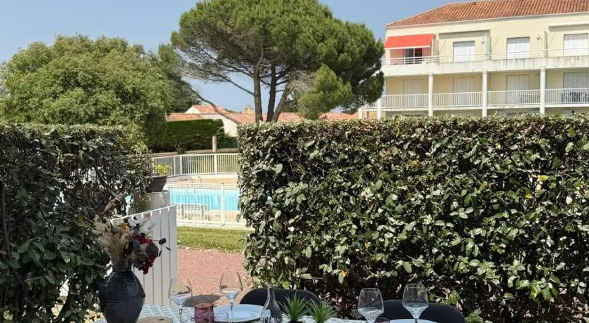 Appartement dans résidence de vacances, avec piscine, quartier Pironniere Les Sables 4 personnes - Image 1