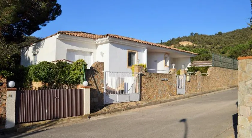 Can Ronia - Image 1