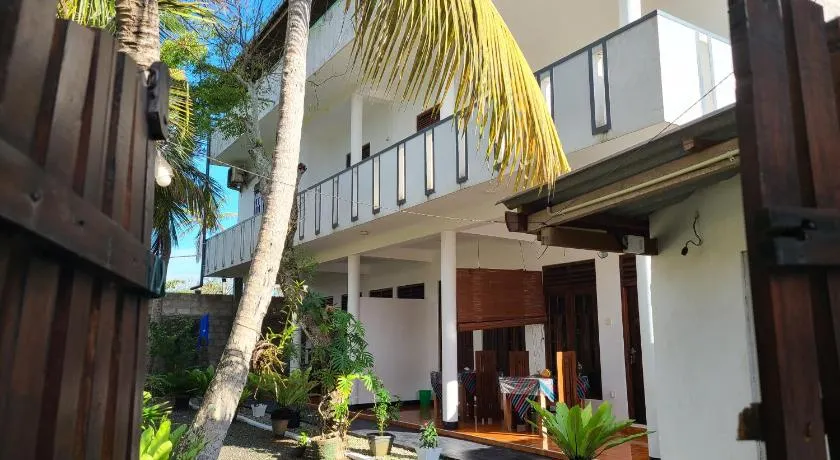 Sayura Beach Hotel - Image 1