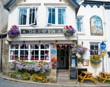 The Ship Inn Fowey - Image 1