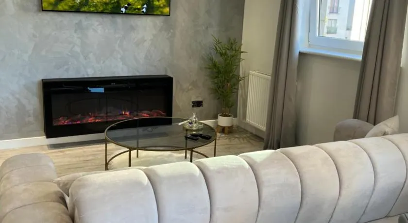 Strada Apartment - Image 1