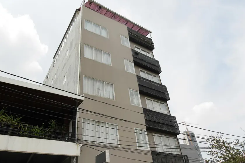 Residence100 - Image 1
