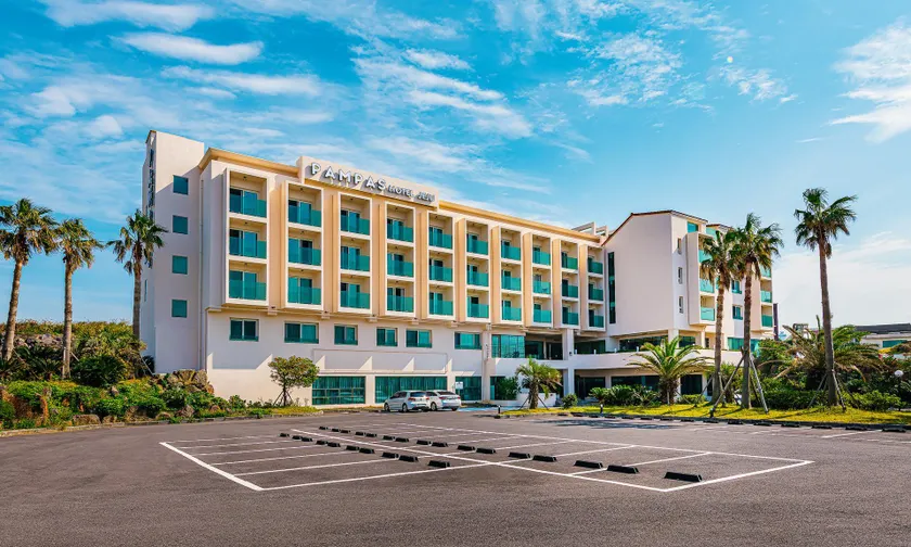 Pampas Hotel Jeju - Image 1