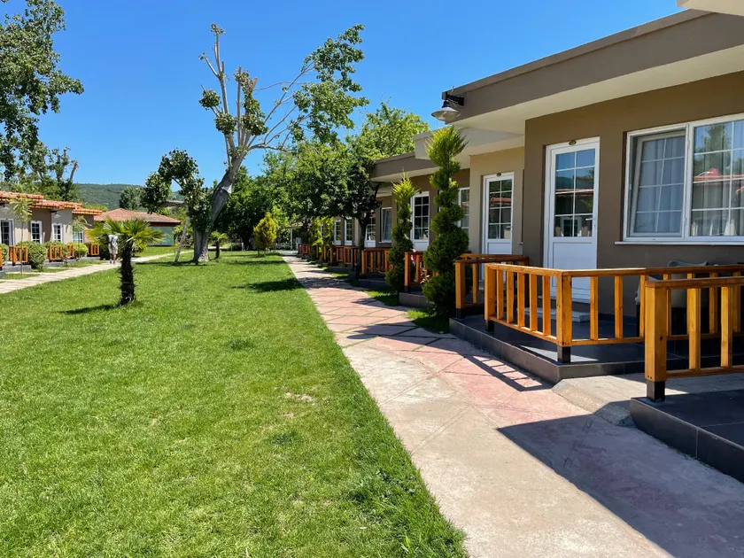 KİRAZ BEACH OTEL - Image 1