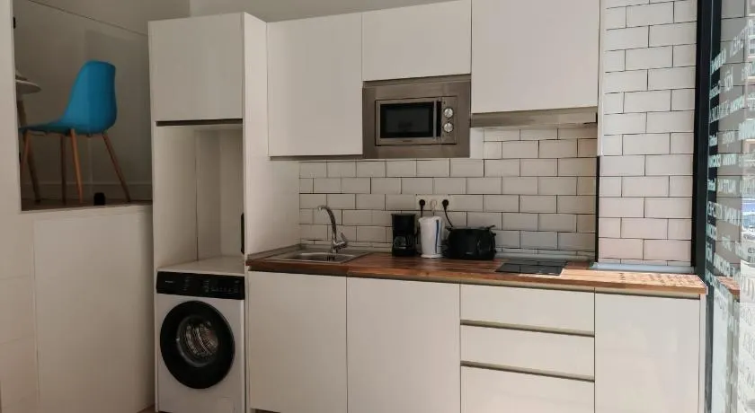 Bilbao ROOMS & KITCHEN Rekalde - Image 1