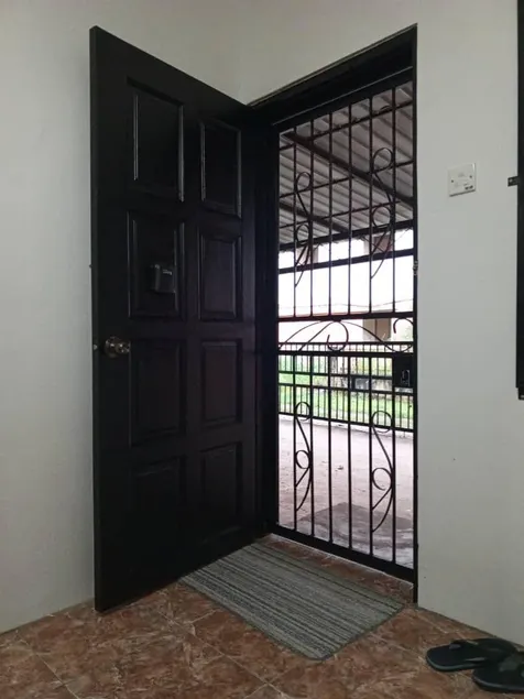 HOMESTAY TOWNVILLA SIBUJAYA UNIT 6 - Image 1