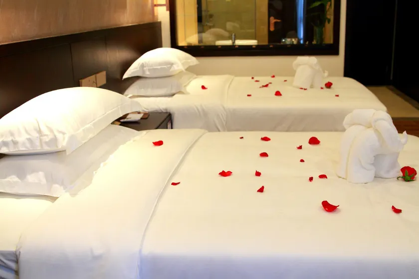 Guang Ling Nan Fan Hotel - Image 1