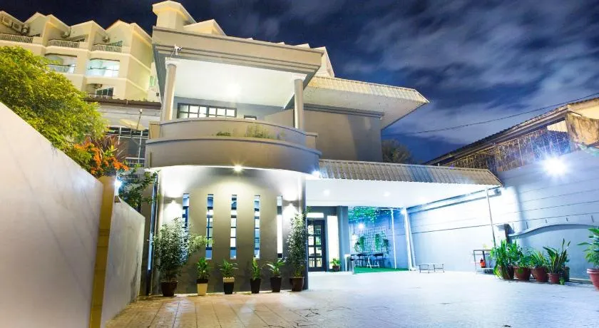 G Beach Front Villa - Image 1