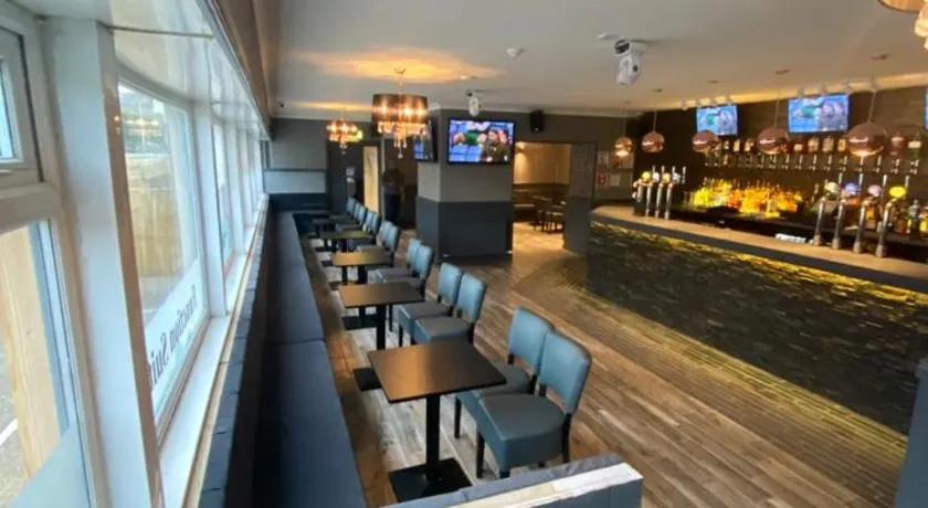 The Windsor Hotel and Bar - Image 1
