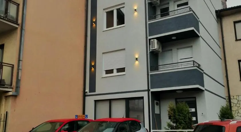 Demir Apartmani - Image 1