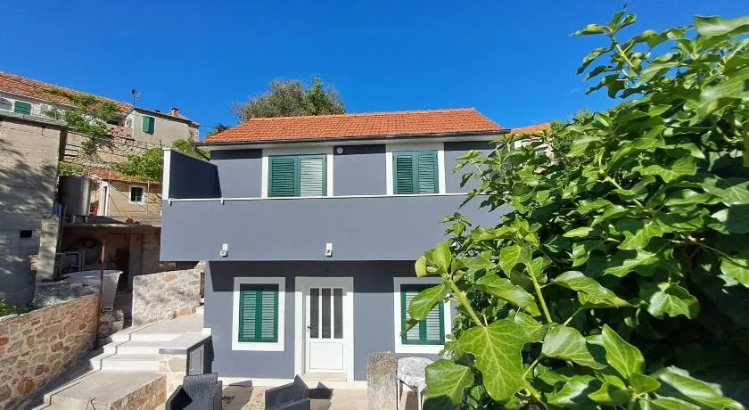 Kuća za odmor Dobrila - Image 1