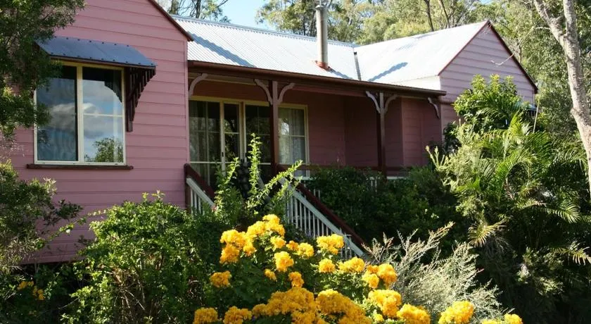 Bilyana Cottages - Image 1