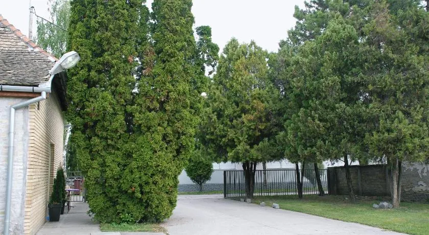 Bezdan Guesthouse - Image 1