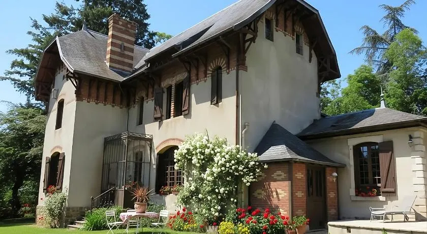 Le Manoir sur la Roche, 74, impasse du manoir, 71520 Navour sur Grosne D121 - Image 1