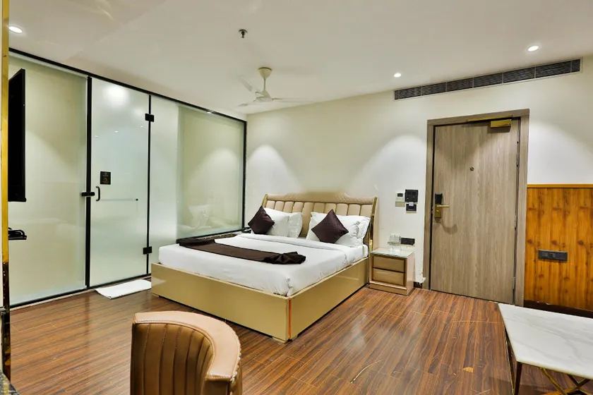 Clay Inn Hotels, Paschim Vihar - Image 1