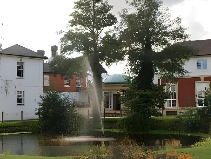 Greenwoods Hotel & Spa - Image 1