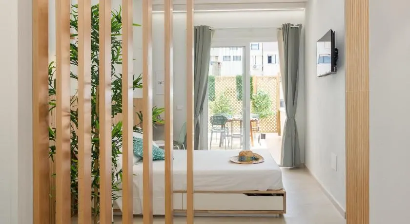 Domus Laetitiae Rooms & Apartments - Image 1