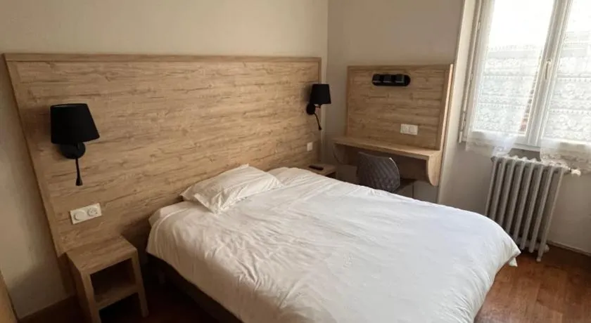 Hotel Le D'artagnan - Image 1