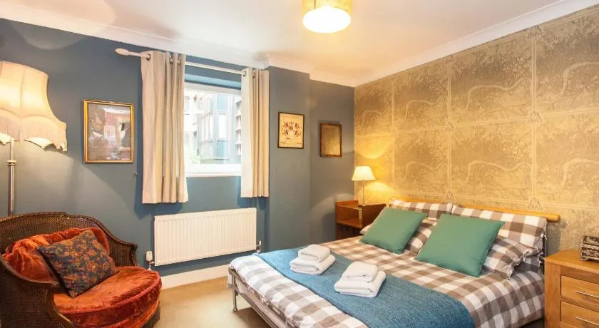 SUPERIEUR 2 CHAMBRES 2 SALLE DE BAIN APPARTEMENT gratuit Wifi condo de luxe ST PAUL'S Zone1 6 couchages - Image 1