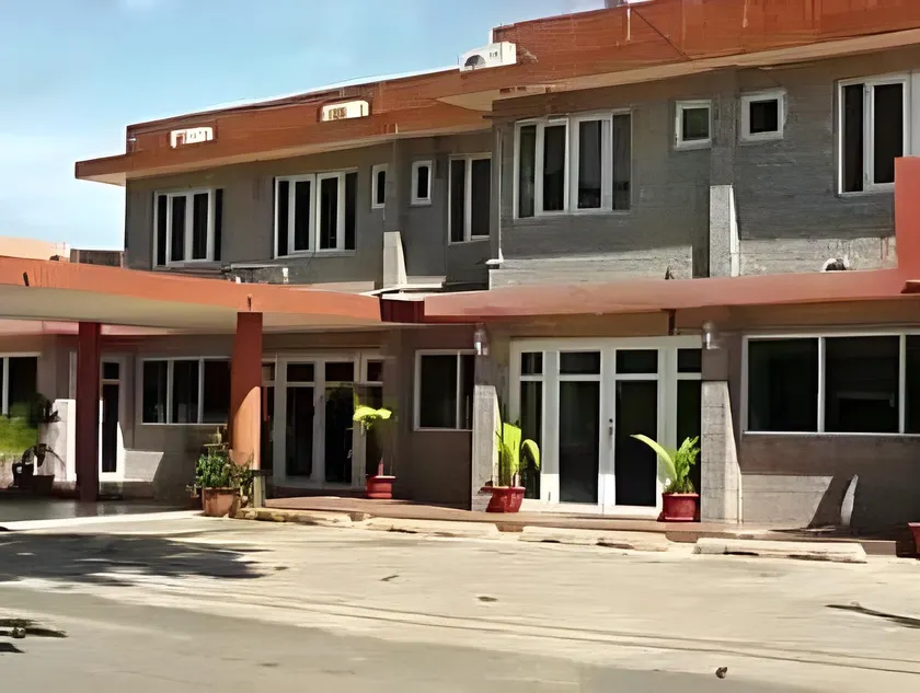 Hotel Colombus - Image 1