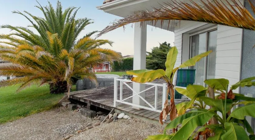 Maison authentique avec spa près de Dax et son jardin - Image 1