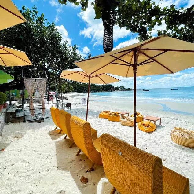La Lune Beach Resort - Image 1