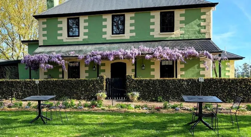 Bathurst River House B & B - Image 1