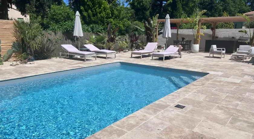 2 Bed apartment on the Dordogne River - Image 1