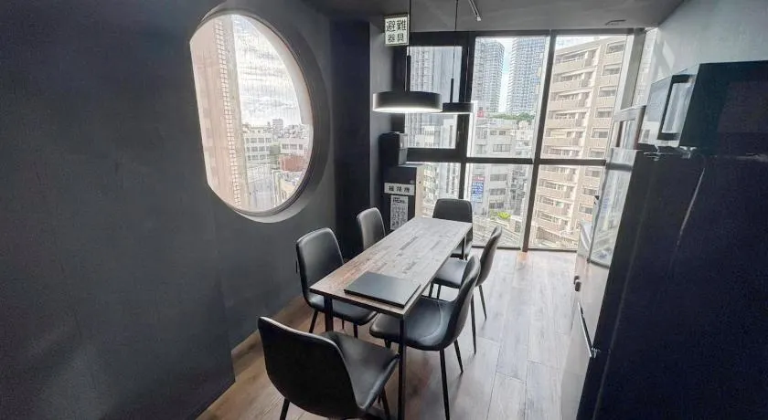 Black Penthouse Naha 最大12名宿泊可 118平米 国際通り沿い 牧志駅 徒歩5分 - Image 1