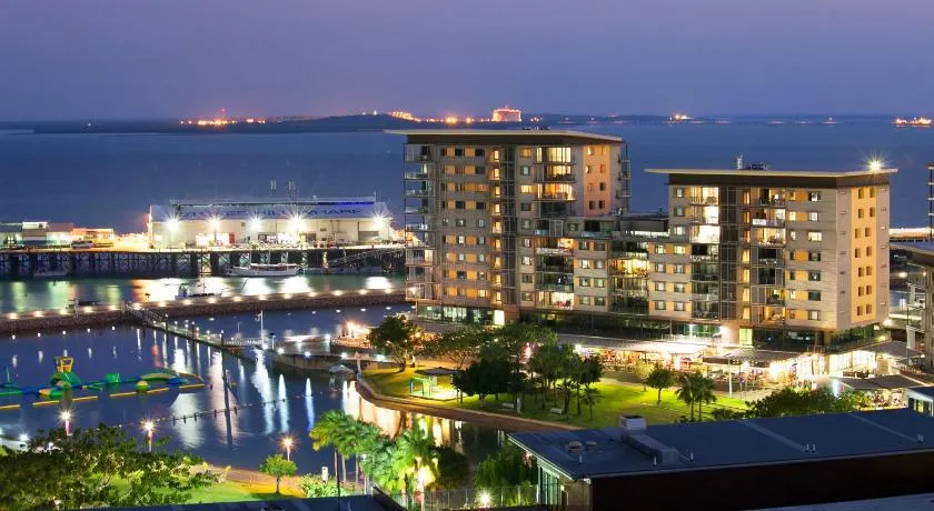 Darwin Waterfront Apartments - Image 1