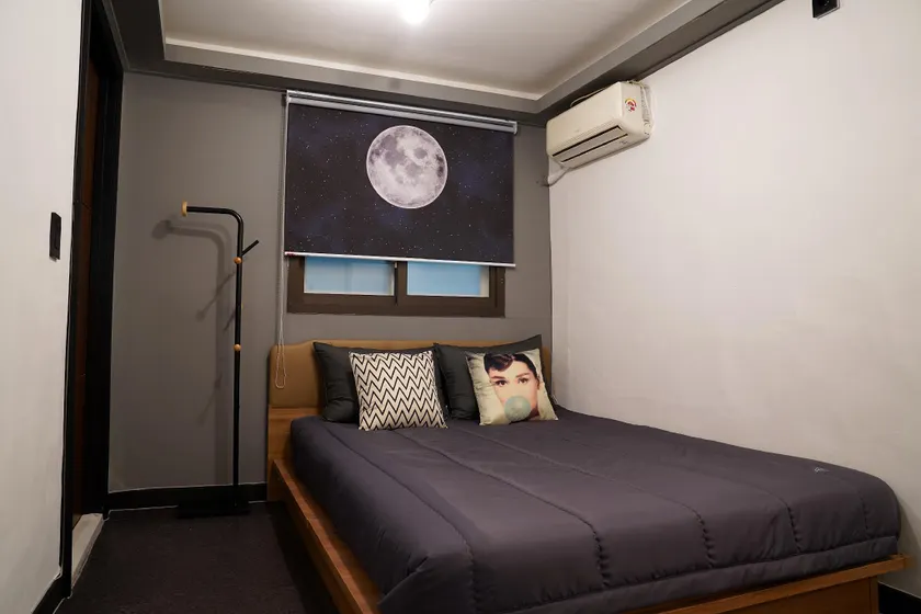 Apollo Guesthouse - Image 1