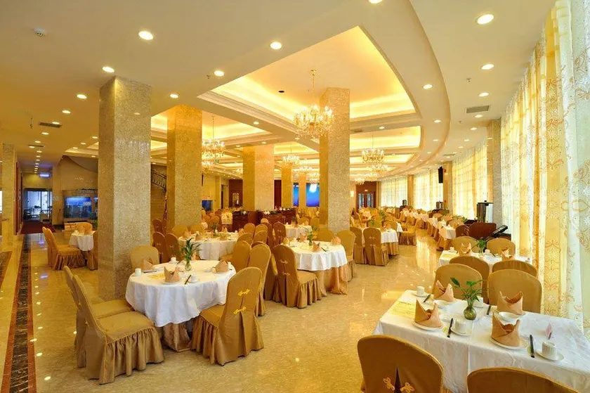 Golden Diamond Hotel - Image 1