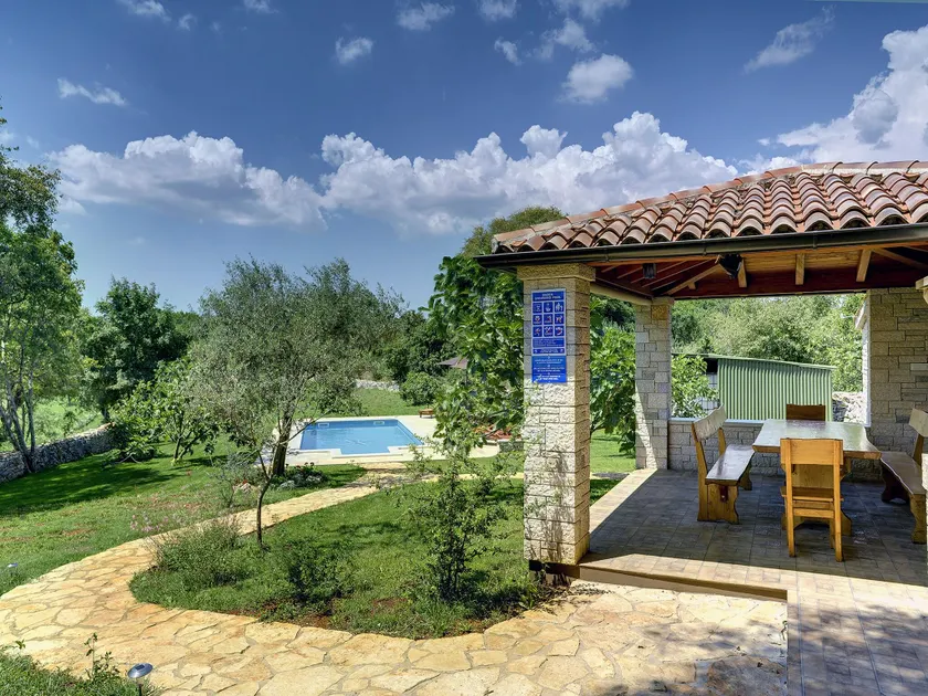 Holiday Home in Valtura near the Sea - Image 1