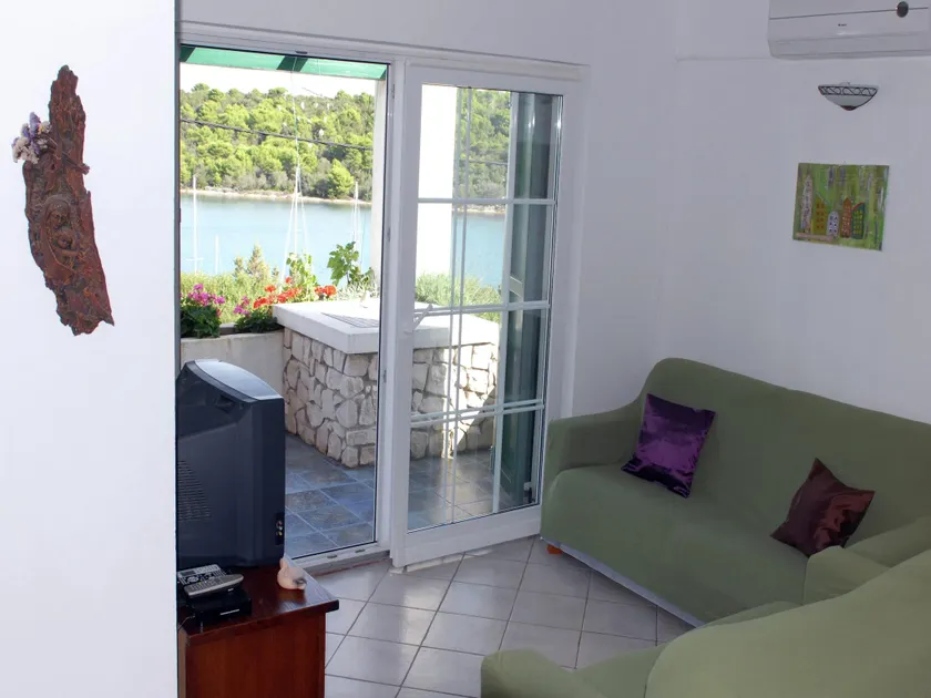 Holiday Home 3559-1 for 6 people in Veli Rat - Image 1