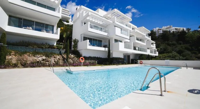 Ocean-Flair Marbella Palo Alto - Image 1
